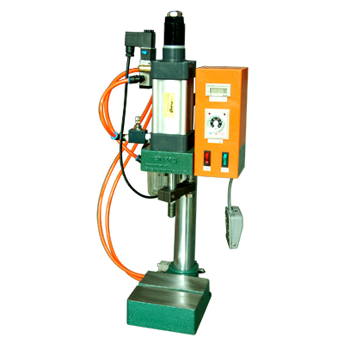 淄博市氣動(dòng)沖床003